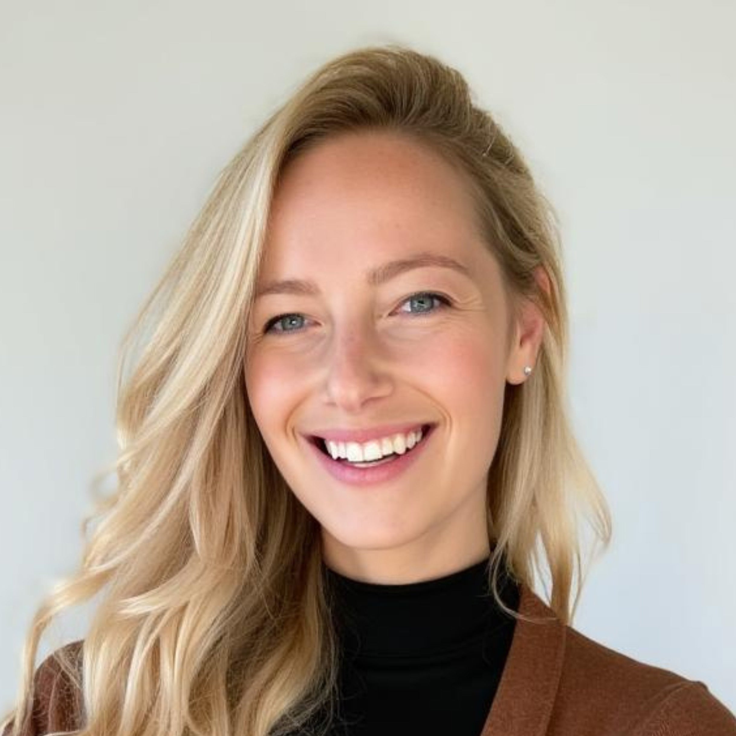 Nina Hersher headshot